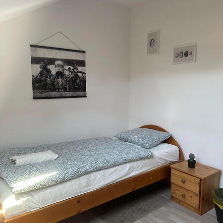 A Private Room In City Center In Bratislava Exteriör bild