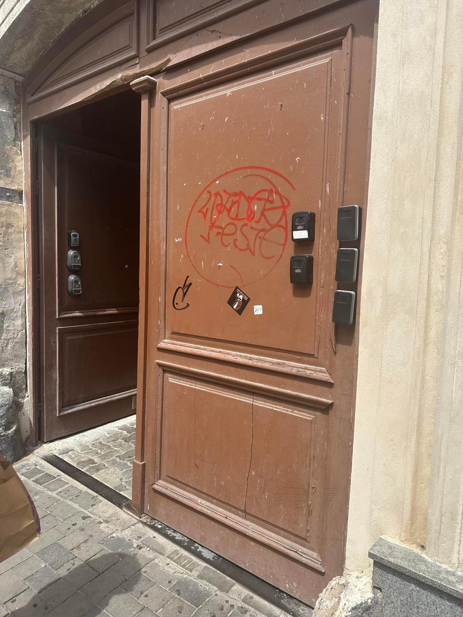 A Private Room In City Center In Bratislava Exteriör bild